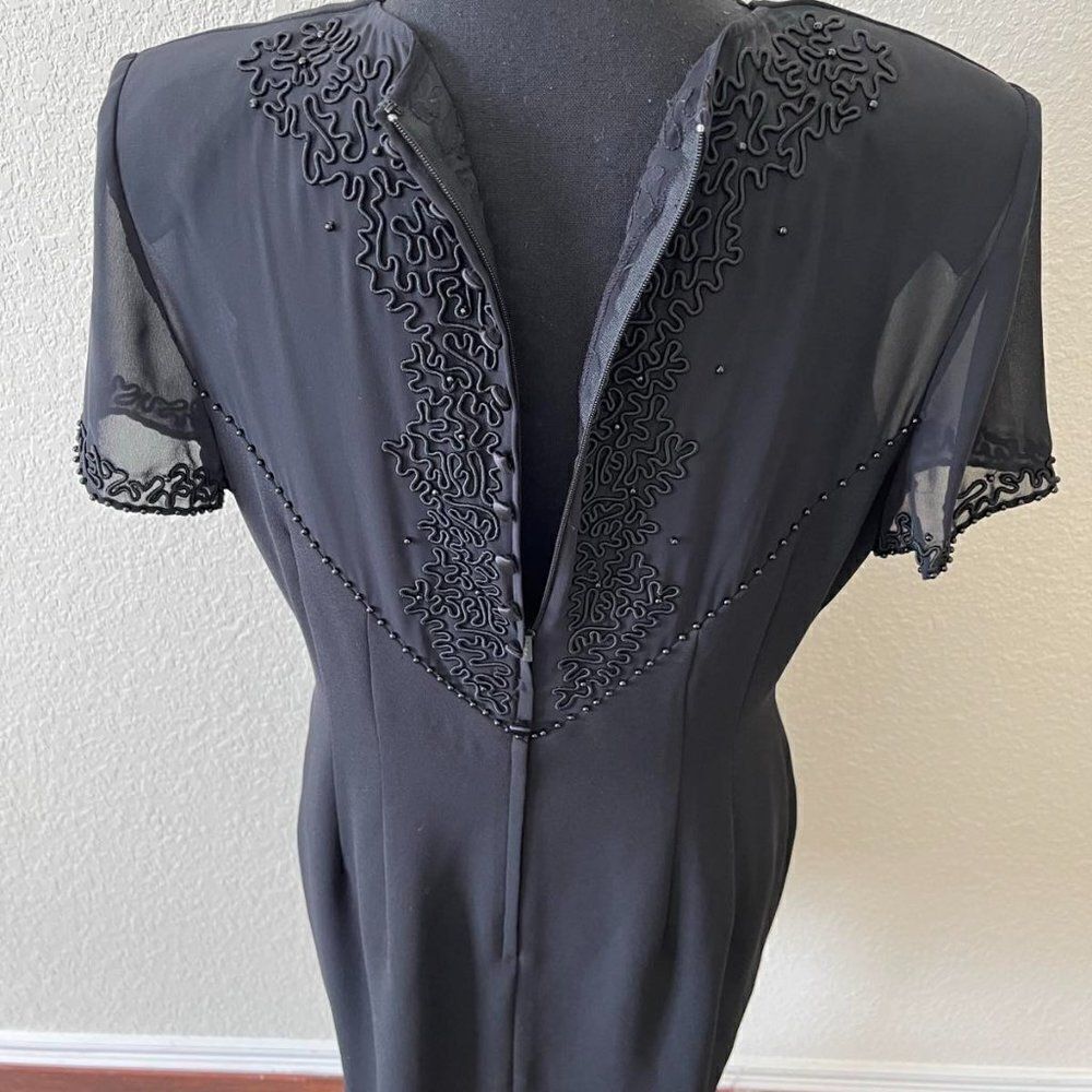 DONNA MORGAN black Beaded Lined Short Sleeve dress size 12P